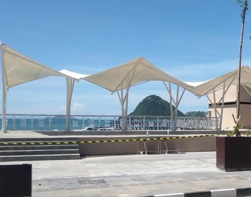 Proses Pemasangan Kanopi Membran dari Awal